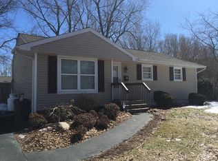 2717 Connecticut Ave, Medford, NY 11763