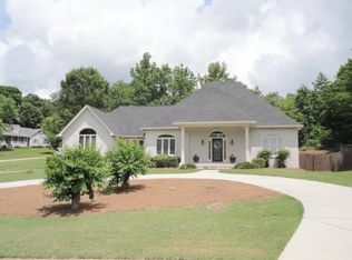 2816 S Arbor Dr, Gainesville, GA 30507