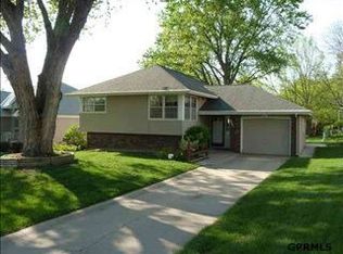 9544 Sprague St, Omaha, NE 68134