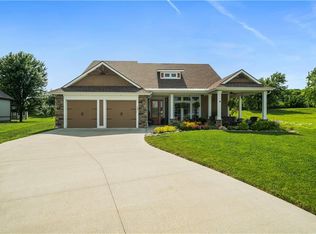 1205 Long Creek Ct, Baldwin City, KS 66006