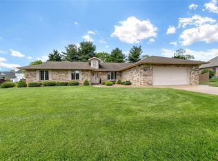 636 Springwood Dr, Belleville, IL