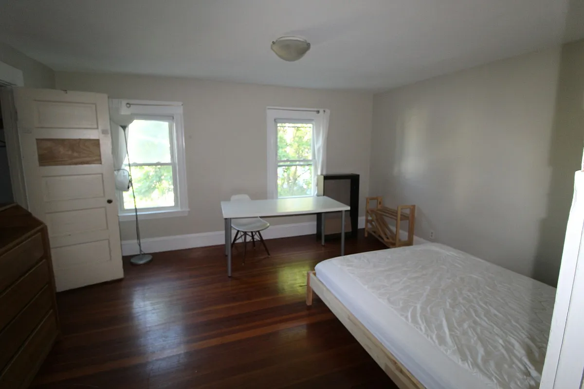 Building Photo - 86 Bromfield Rd #2
