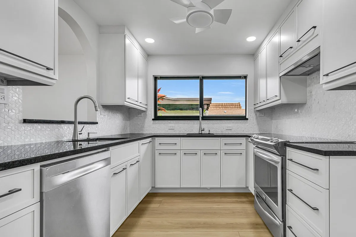 Building Photo - 3501 Keyser Ave #57