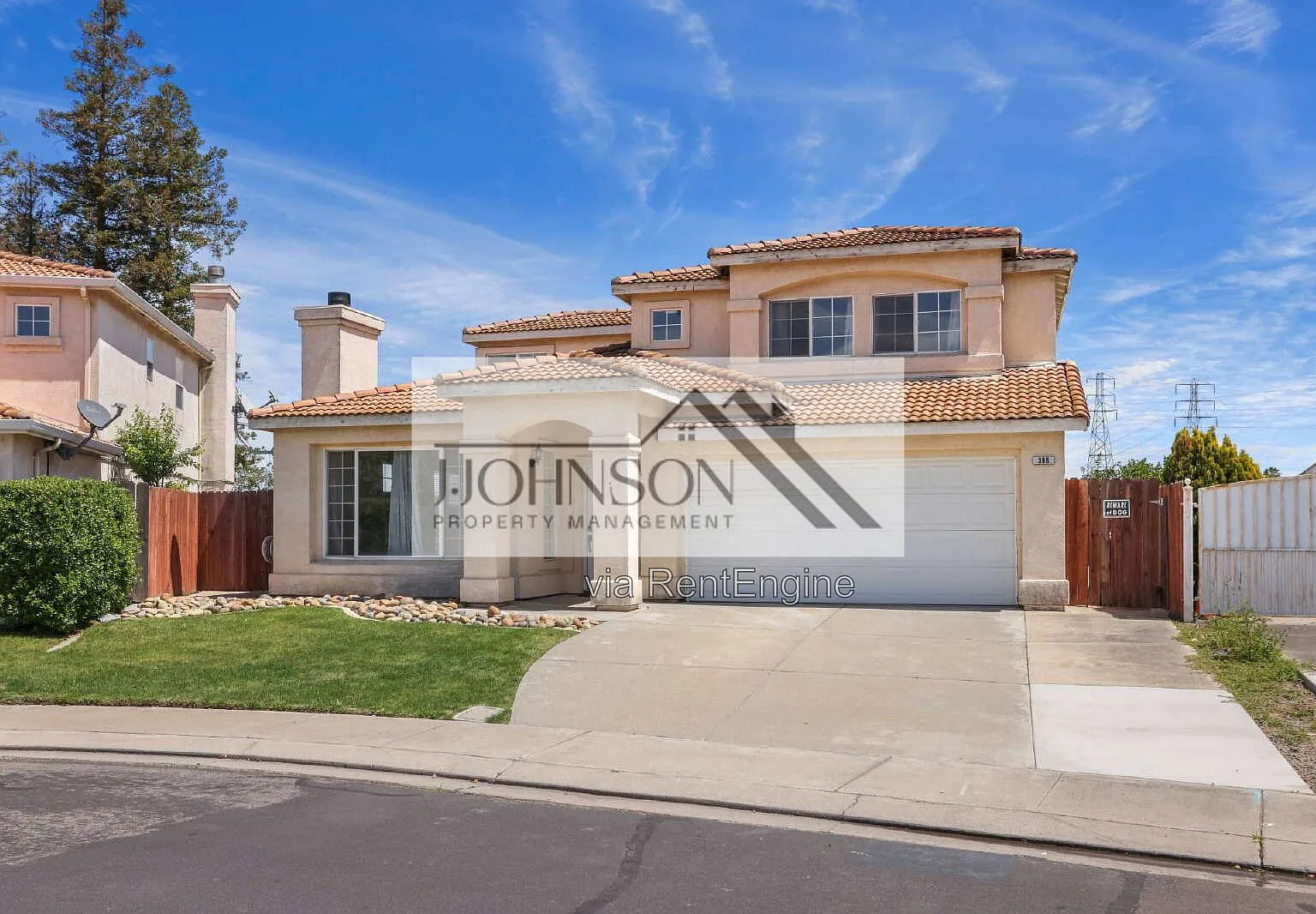 4 bed, 2.5 bath, 2120 sqft, $3,300 — Photo 1