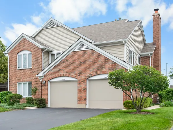 1533 N Courtland Dr, Arlington Heights, IL 60004