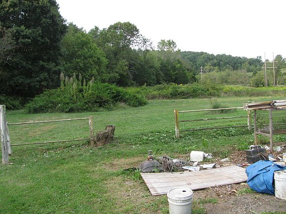 4th image of 685 Bristol Caverns Hwy