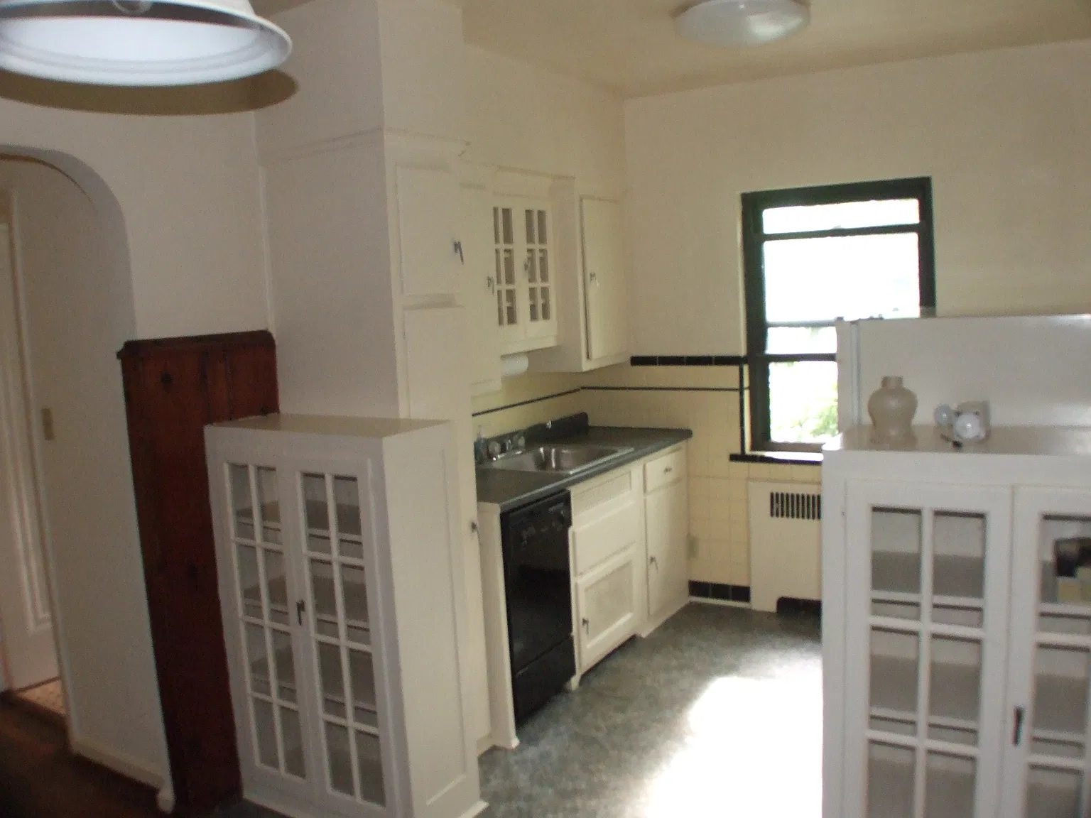 2 bed, 900 sqft, $1,175 — Photo 3