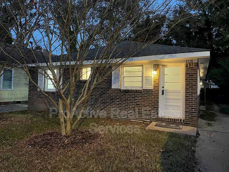 1st image of 3114 Peronne Ave