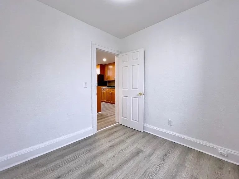 389 Monmouth St #3 — Photo 20
