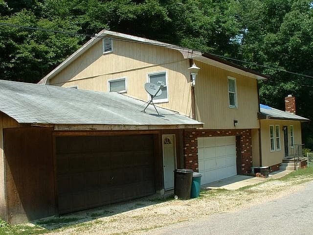 1st image of 536 Whitley Ln