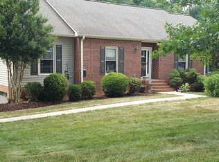 105 Seldom Farm Ln, Advance, NC 27006