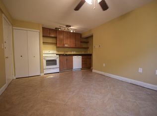 1 Colonial Village Dr APT 3, Arlington, MA 02474
