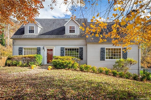 1st image of 108 Winchester Dr SE