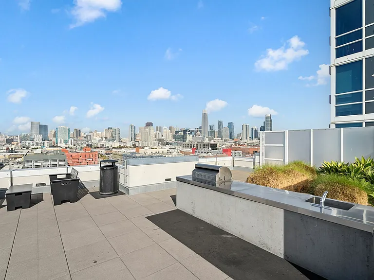 300 Berry St #1008 — Photo 23