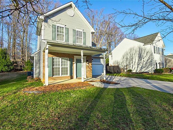 5th image of 913 Woodlake Dr