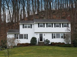11 Settlers Ln, Ridgefield, CT 06877