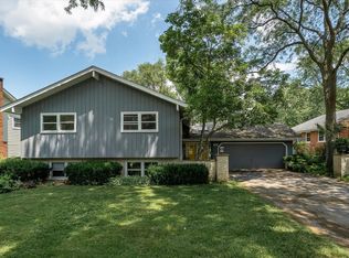 107 George St, Wheaton, IL 60189