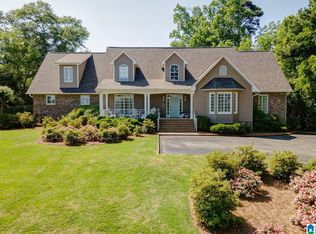 2652 Alta Glen Dr, Vestavia, AL 35243