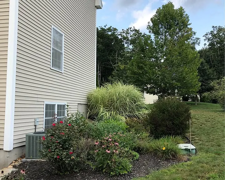 64 Hawthorne Cir — Photo 9