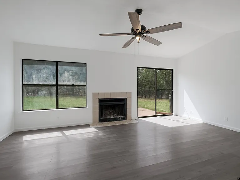6098 Glacier Sun Dr — photo 3