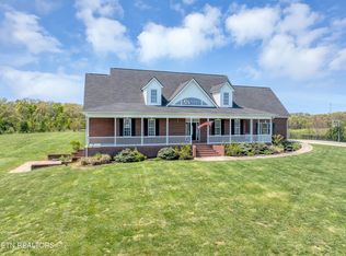 765 Longview Dr, Greenback, TN 37742