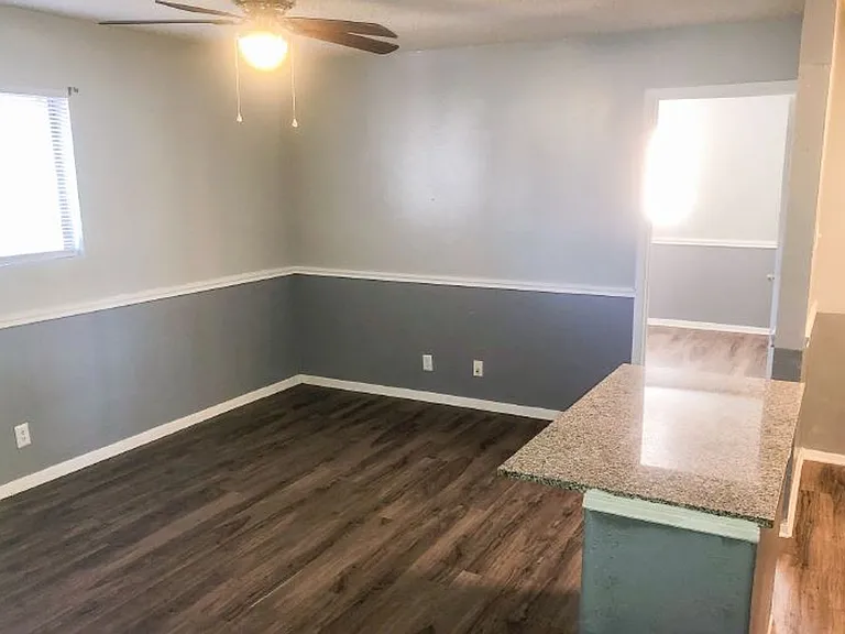 Silver Park Apartments — Photo 1