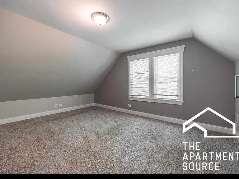 4325 N Lawndale Ave — Photo 7