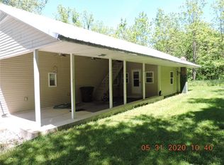 12787 Hawbuck Rd, Danville, IL 61834