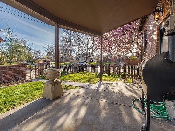 3rd image of 1060 Bonnie Brae Blvd