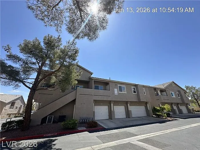 2152 Quarry Ridge St #202 — Photo 4
