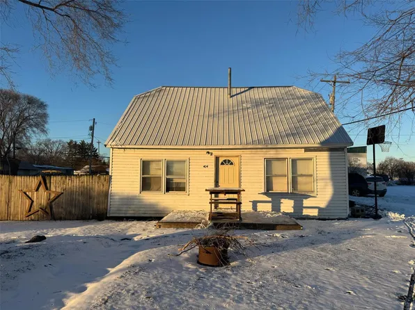 404 White St, Canton, MO 63435