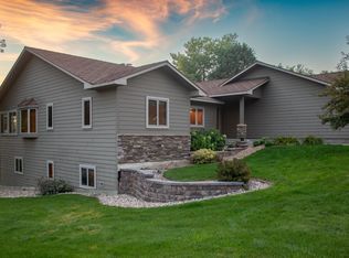 1201 Sunset St NW, Watertown, SD 57201