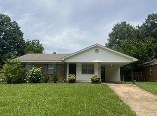 1658 Colonial Hills Dr, Southaven, MS 38671