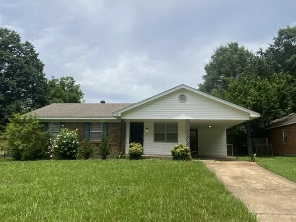 1658 Colonial Hills Dr, Southaven, MS 38671