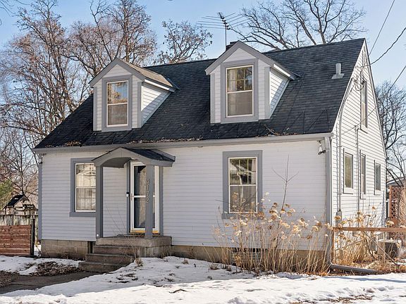2nd image of 4172 Summit Ln