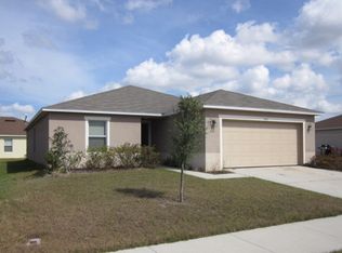 1565 Strathmore Cir, Mount Dora, FL 32757