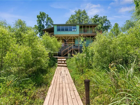 2418 Oak Village Rd, Akron, AL 35441