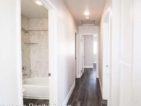 5th image of 4337-39 38th St #6