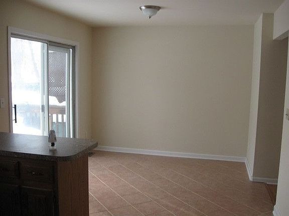 3rd image of 473 Rose Ct