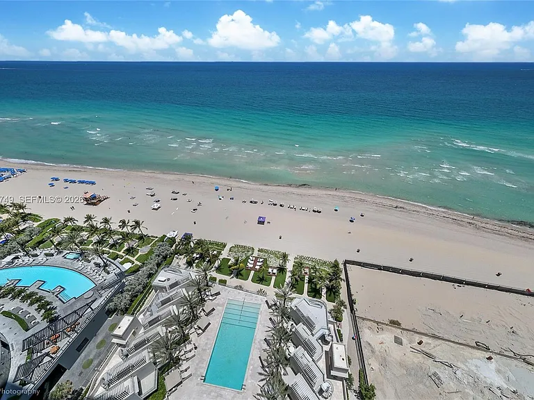 18501 Collins Ave #1804 — Photo 27