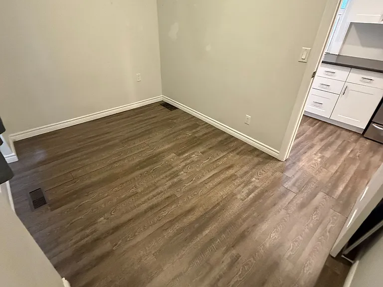 434 Dufferin Ave #4A — Photo 5