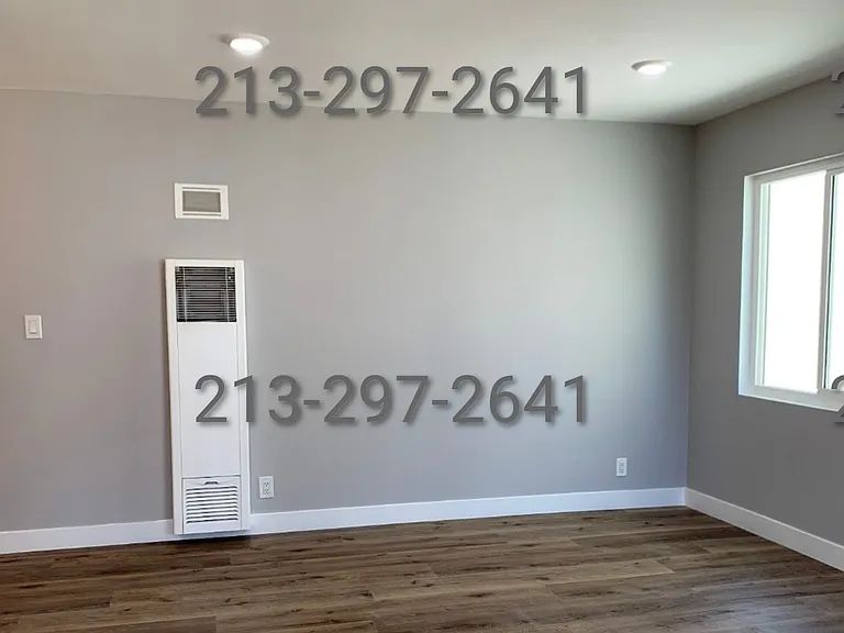 1429 N Kenmore Ave #8 — Photo 2