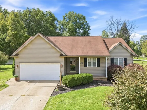 1561 Birch Run Dr, Warren, OH 44483