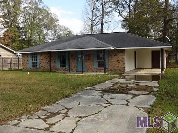 2nd image of 34698 Gravesbriar Dr