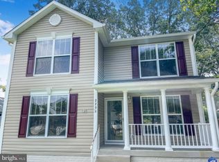 220 5th St, Colonial Beach, VA 22443