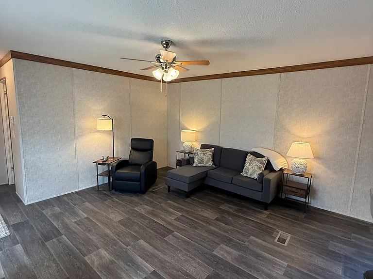 14431 Stephens Rd — Photo 28