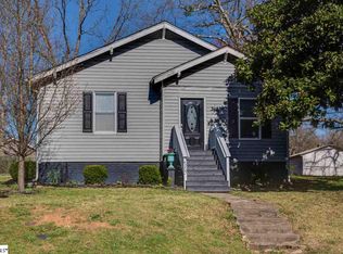 215 Whitney St, Slater, SC 29683