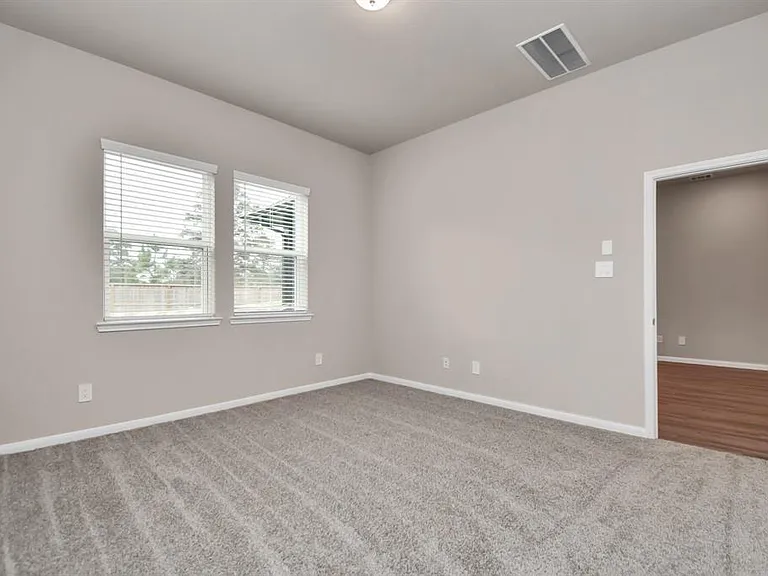 5810 Linda Cove Ln — Photo 16