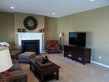 3rd image of 260 Strawberry Cir