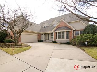 2573 Stowe Ct, Northbrook, IL